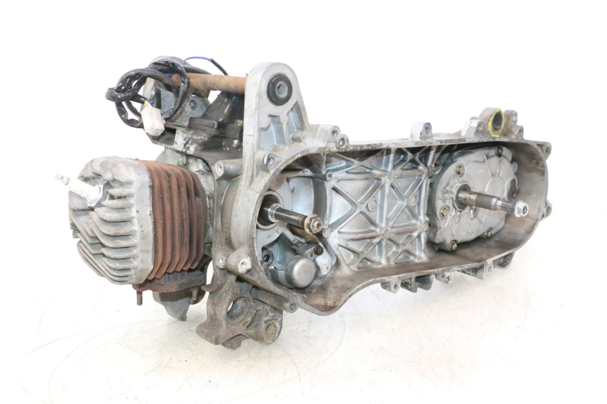 photo de MOTOR PEUGEOT KISBEE 2T 50 (2010 - 2017) - Detalle de la pieza