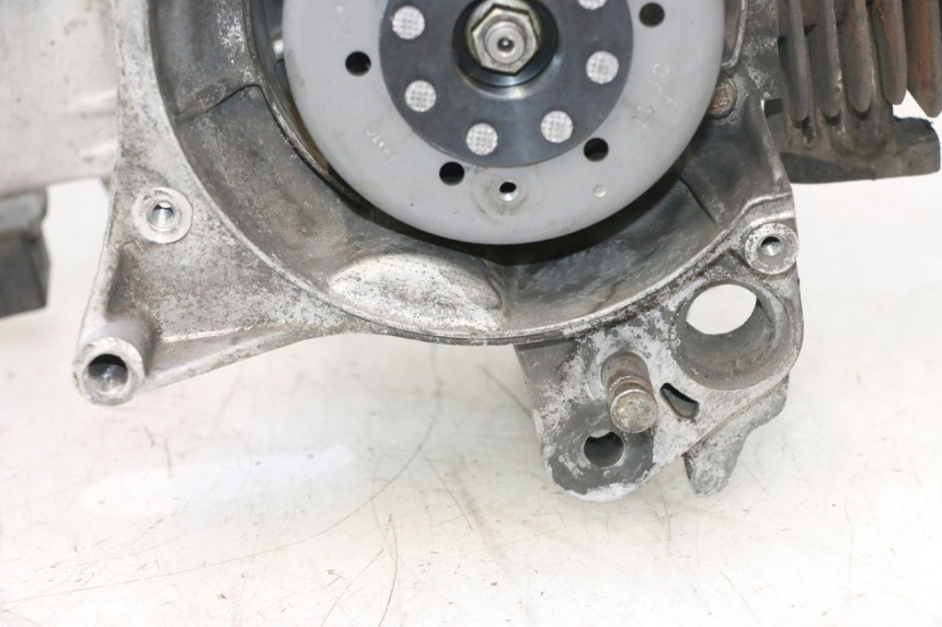 photo de MOTOR PEUGEOT KISBEE 2T 50 (2010 - 2017) - Foto de producto adicional