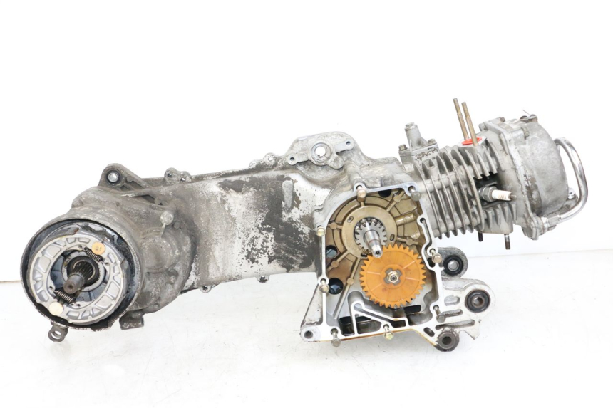 photo de MOTOR PEUGEOT KISBEE 4T 50 (2010 - 2017) - Marcados y referencias originales