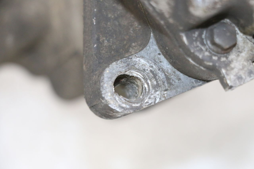 photo de MOTOR PEUGEOT KISBEE 4T 50 (2010 - 2017) - Detalles de los puntos de fijación