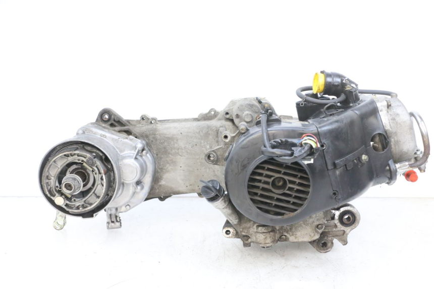 photo de MOTOR PEUGEOT KISBEE 4T 50 (2010 - 2017) - Inspección visual detallada