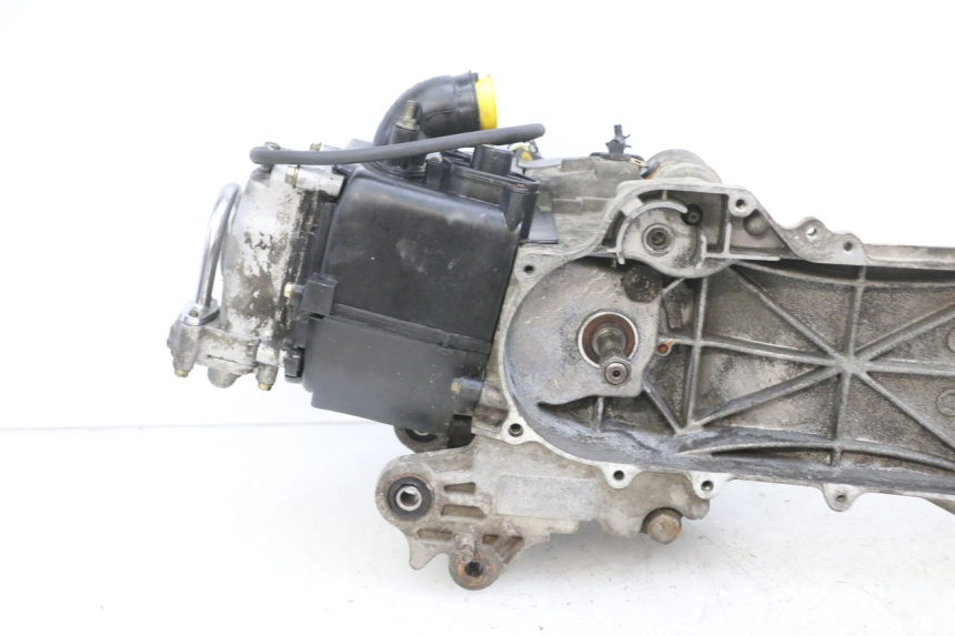 photo de MOTOR PEUGEOT KISBEE 4T 50 (2010 - 2017) - Detalle de la pieza