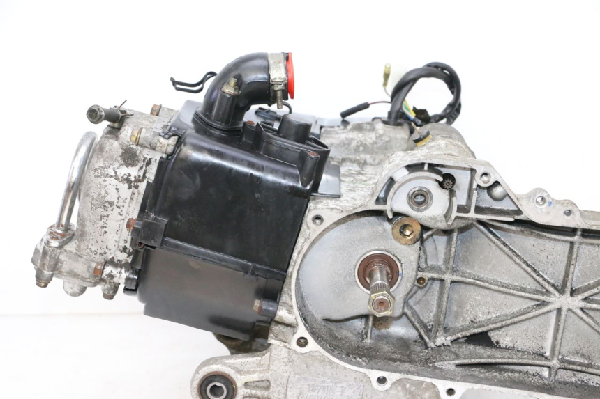 photo de MOTOR PEUGEOT KISBEE 4T 50 (2010 - 2017) - Detalle de la pieza