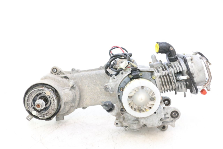 photo de MOTOR PEUGEOT KISBEE 4T 50 (2010 - 2017) - Otra vista del artículo