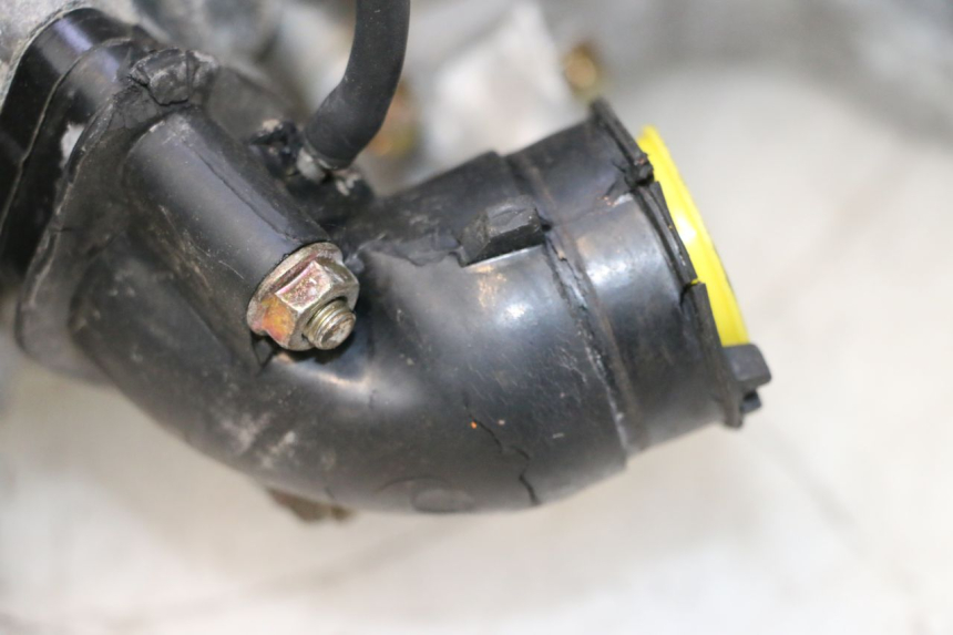 photo de MOTOR PEUGEOT KISBEE 4T 50 (2010 - 2017) - Zoom estado de uso