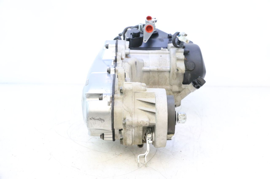 photo de MOTOR PEUGEOT KISBEE 4T 50 (2018 - 2022) - Zoom sobre los componentes