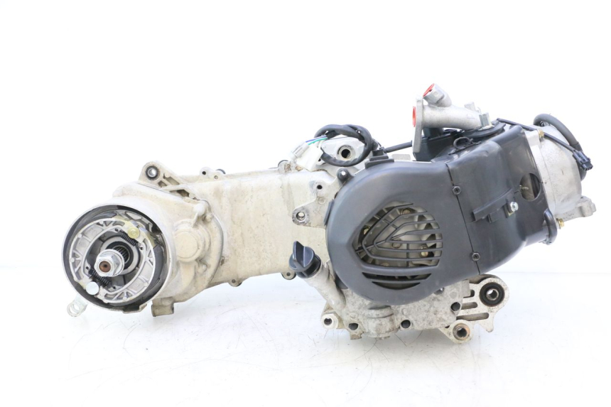photo de MOTOR PEUGEOT KISBEE 4T 50 (2018 - 2022) - Ángulo de visión alternativo