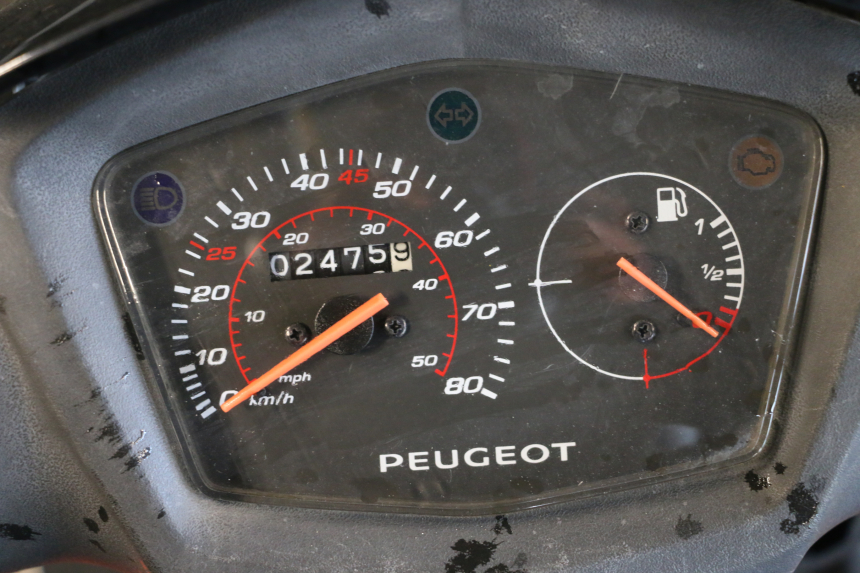 photo de MOTOR PEUGEOT KISBEE 4T 50 (2018 - 2022) - Zoom estado de uso