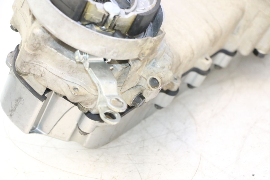 photo de MOTOR PEUGEOT KISBEE 4T 50 (2018 - 2022) - Detalles de los puntos de fijación