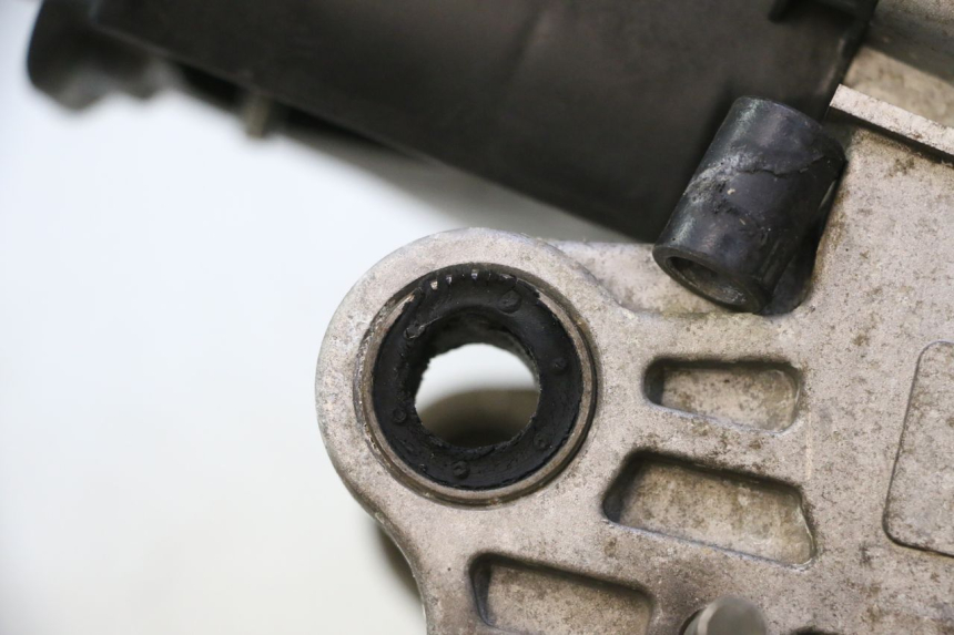 photo de MOTOR PEUGEOT KISBEE 4T 50 (2023 - 2026) - Estado de la superficie y material