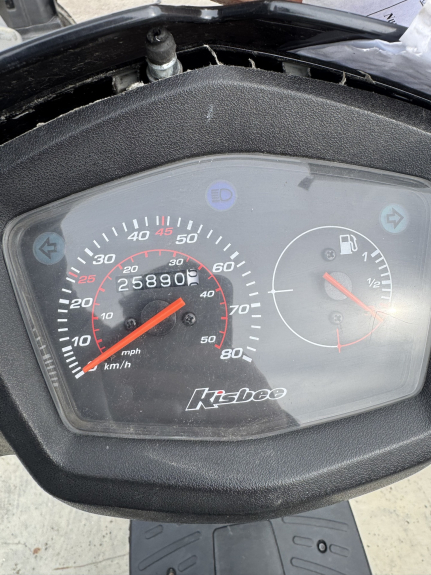photo de MOTOR PEUGEOT KISBEE 4T 50 (2010 - 2017) - Zoom estado de uso