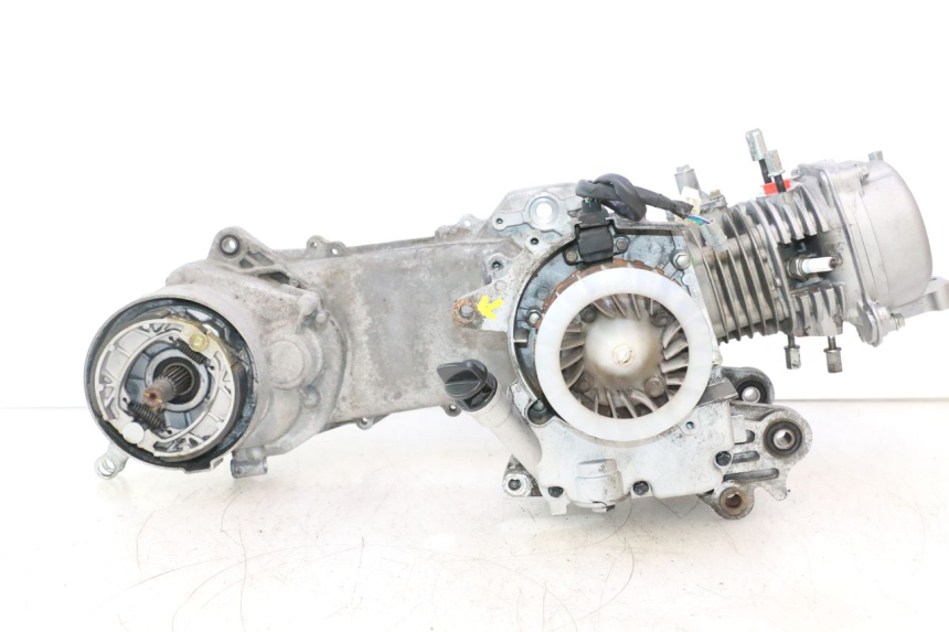 photo de MOTOR PEUGEOT KISBEE 4T 50 (2018 - 2022) - Detalle de la pieza