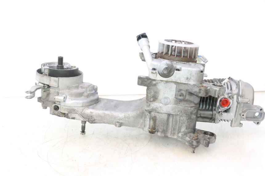 photo de MOTOR PEUGEOT KISBEE 4T 50 (2018 - 2022) - Zoom estado de uso