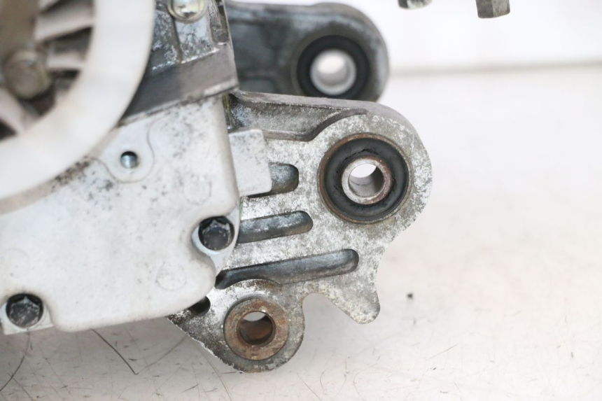 photo de MOTOR PEUGEOT KISBEE 4T 50 (2018 - 2022) - Otra perspectiva