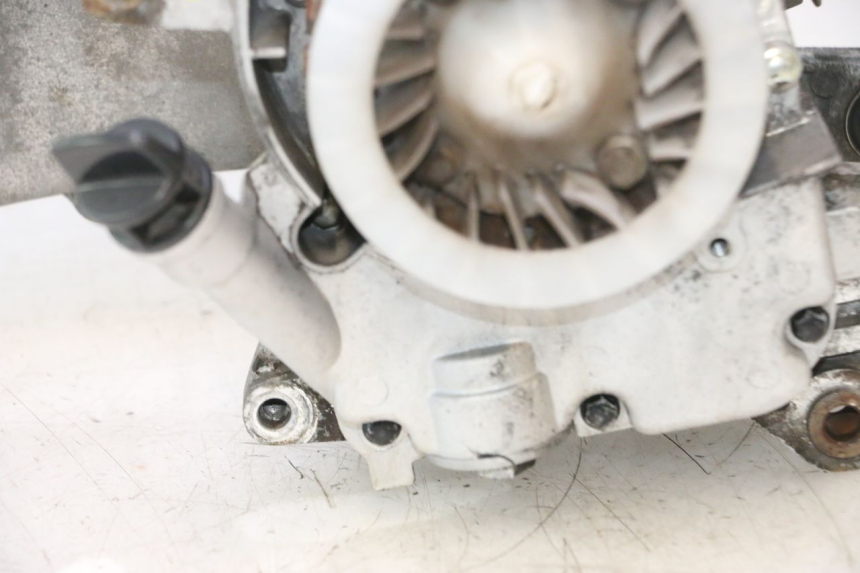 photo de MOTOR PEUGEOT KISBEE 4T 50 (2018 - 2022) - Primer plano técnico