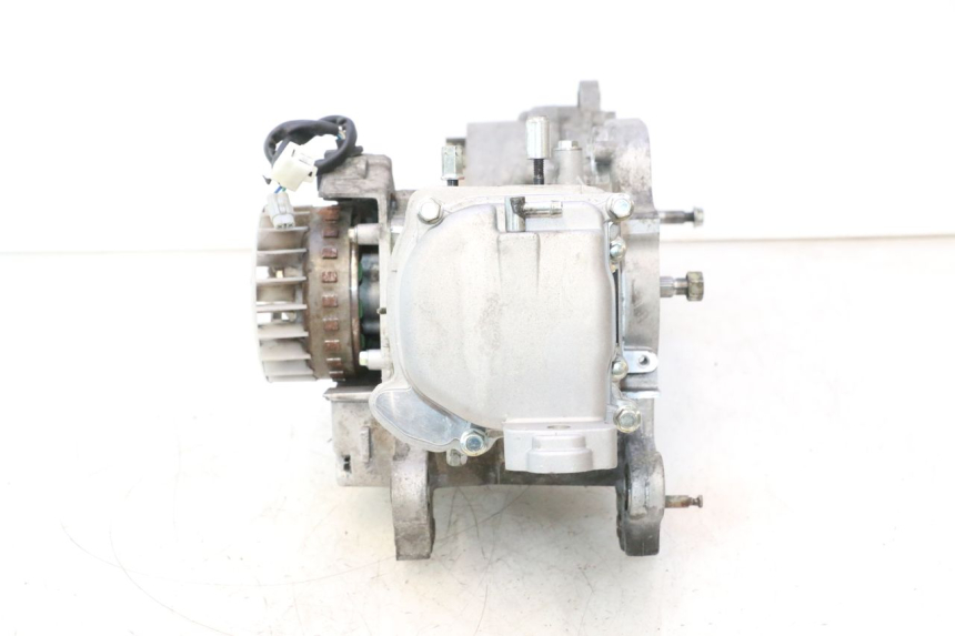 photo de MOTOR PEUGEOT KISBEE 4T 50 (2018 - 2022) - Marcados y referencias originales