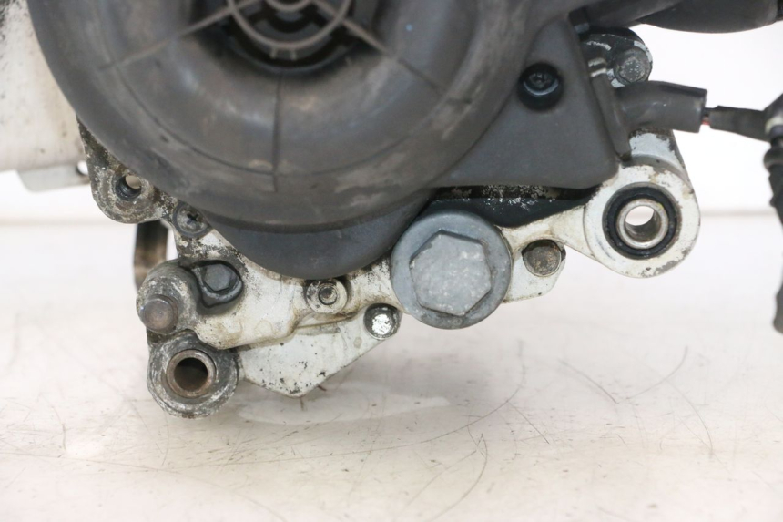 photo de MOTOR PIAGGIO LIBERTY IGET 4T 50 (2021 - 2025) - Detalles de los puntos de fijación