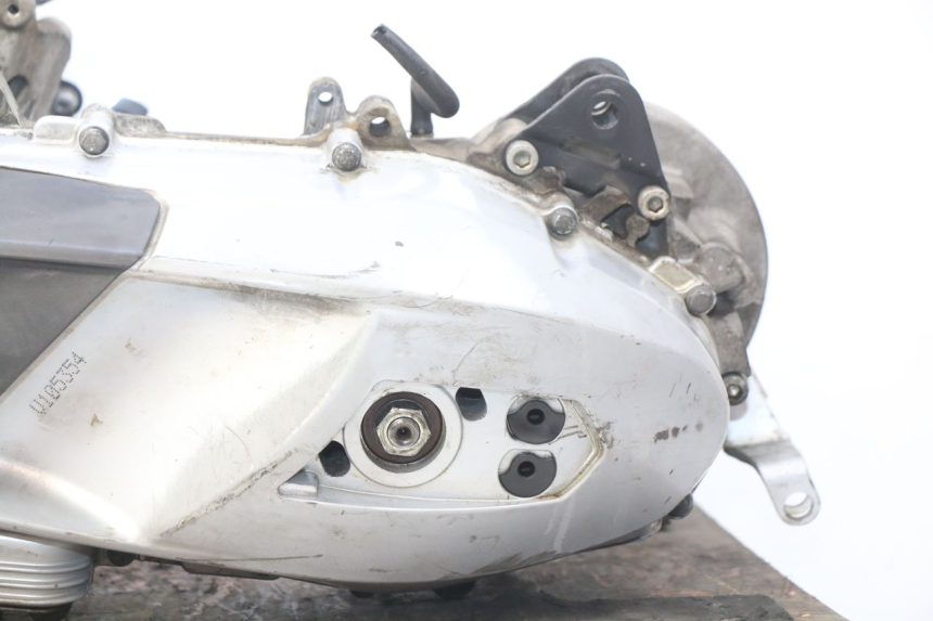 photo de MOTOR PIAGGIO LIBERTY IGET S 125 (2016 - 2020) - Zoom sobre los componentes