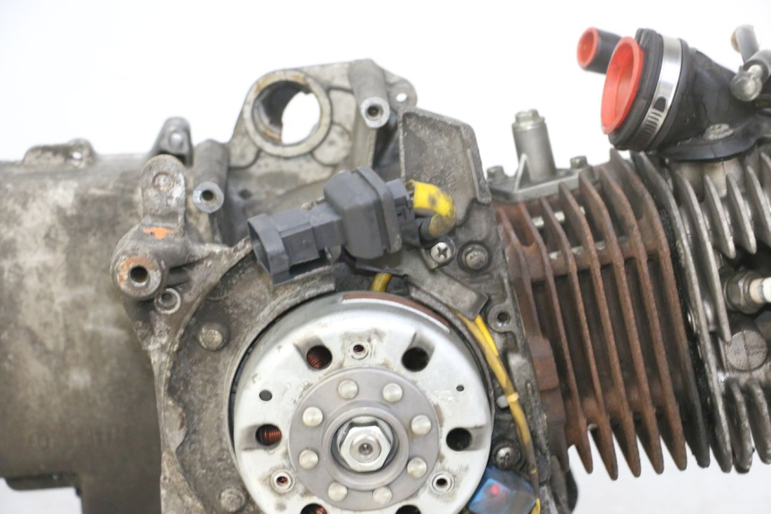 photo de MOTOR PIAGGIO LIBERTY 125 (1998 - 2008) - Otra perspectiva