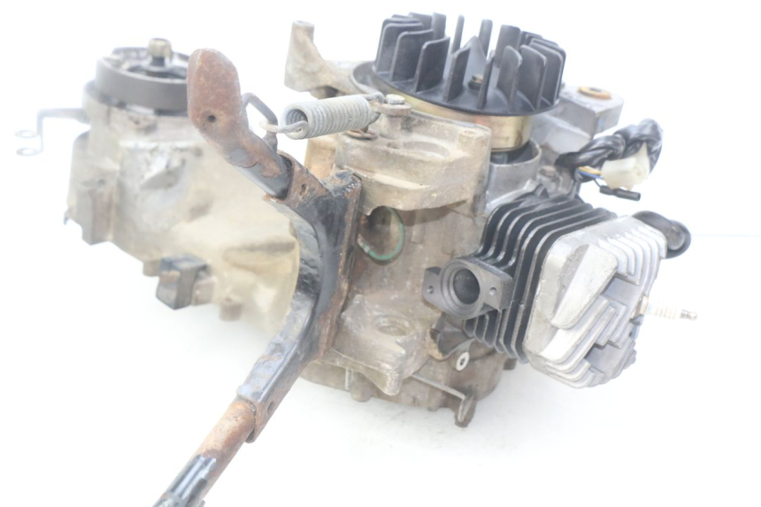 photo de MOTOR PEUGEOT LUDIX 50 (2005 - 2007) - Detalles de los puntos de fijación