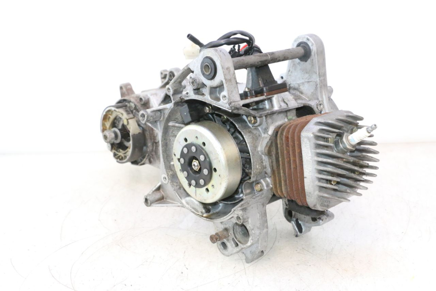 photo de MOTOR PEUGEOT LUDIX PRO 2T 50 (2010 - 2017) - Perfil de la pieza de repuesto