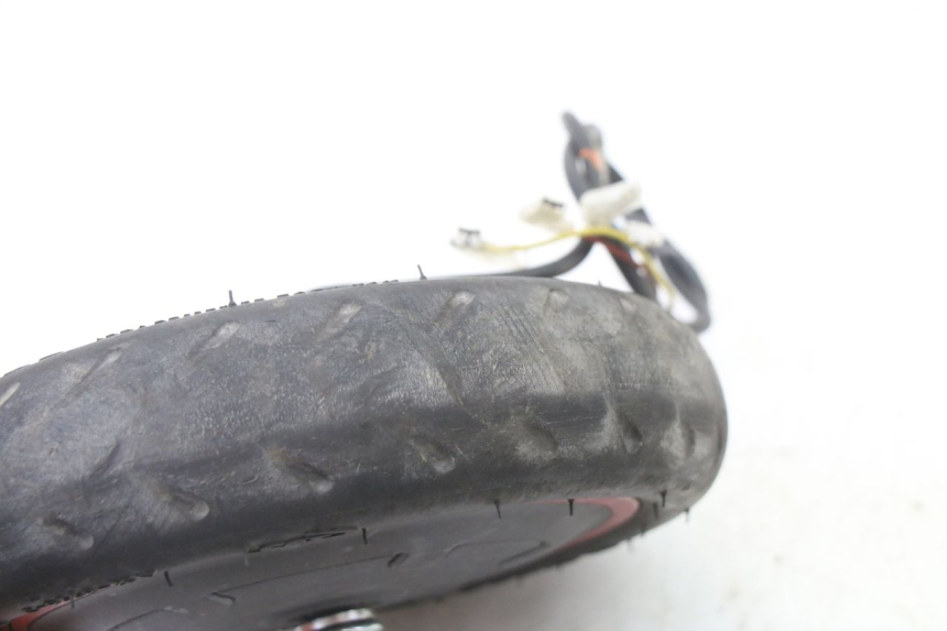 photo de MOTOR XIAOMI MI PRO 2 1 - Primer plano técnico