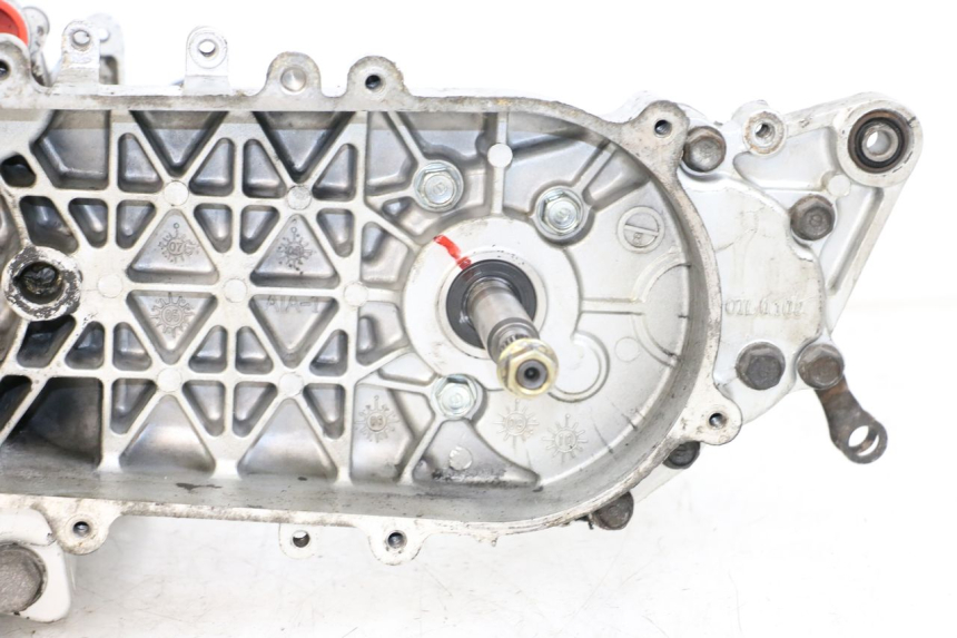 photo de MOTOR SYM MIO 50 (2005 - 2010) - Zoom sobre los componentes