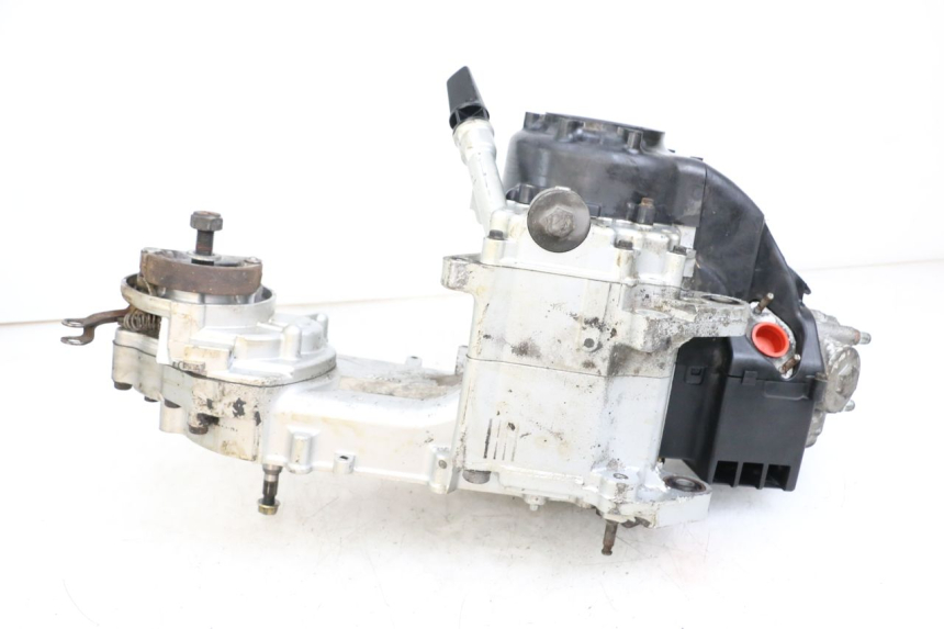 photo de MOTOR SYM MIO 50 (2005 - 2010) - Zoom estado de uso