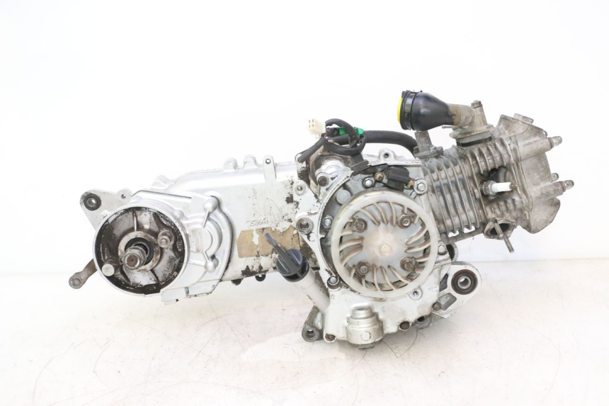 photo de MOTOR SYM MIO 50 (2005 - 2010) - Otra perspectiva