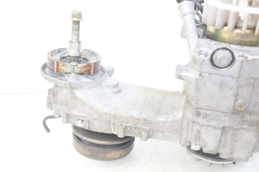 photo de MOTOR ZHONGYU MOVIDAS ZY125T-2 125 (2004 - 2014) - Detalle de la pieza