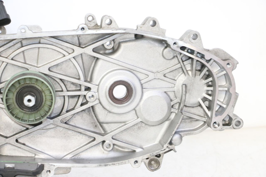 photo de MOTOR PIAGGIO MP3 HPE 310 (2024 - 2025) - Ángulo de visión alternativo