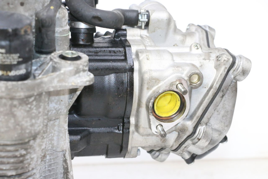 photo de MOTOR PIAGGIO MP3 HPE 300 (2019 - 2026) - Zoom estado de uso