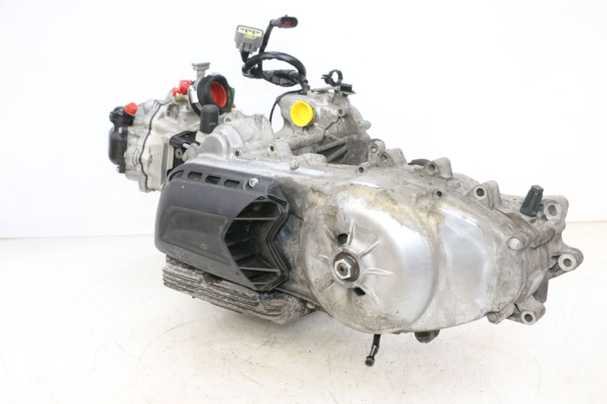 photo de MOTOR PIAGGIO MP3 HPE 300 (2019 - 2026) - Vista general del producto