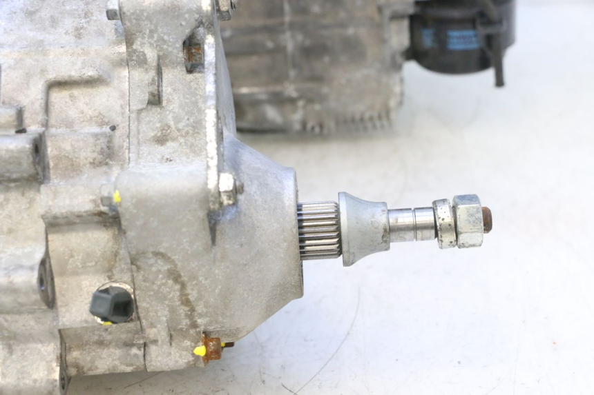photo de MOTOR PIAGGIO MP3 HPE 530 (2022 - 2026) - Otra perspectiva