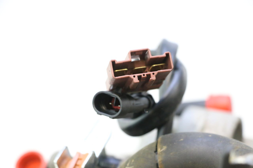photo de MOTOR PIAGGIO MP3 LT 400 (2007 - 2012) - Otra perspectiva