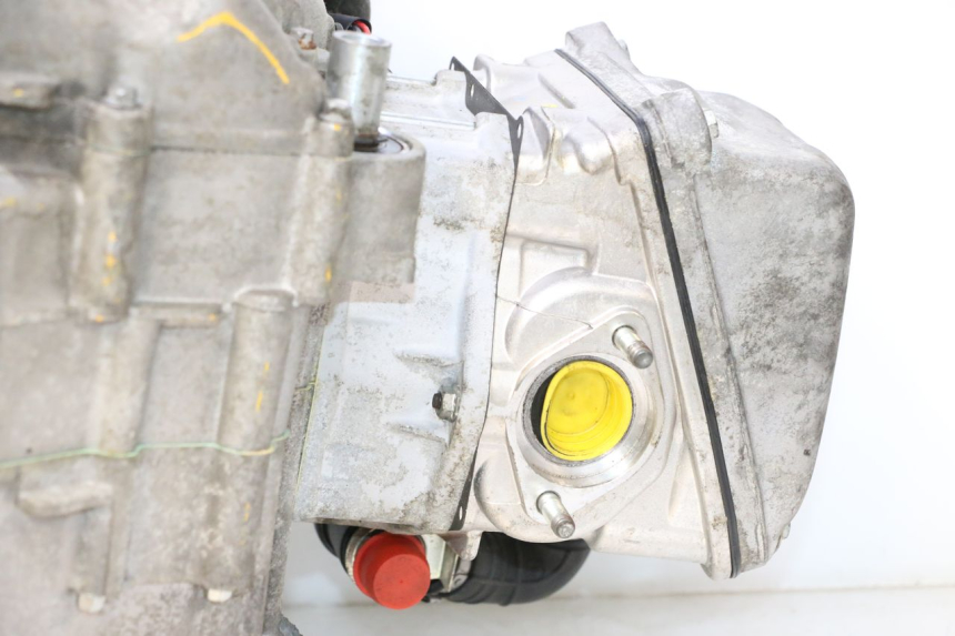 photo de MOTOR PIAGGIO MP3 LT 400 (2007 - 2012) - Estado de la superficie y material