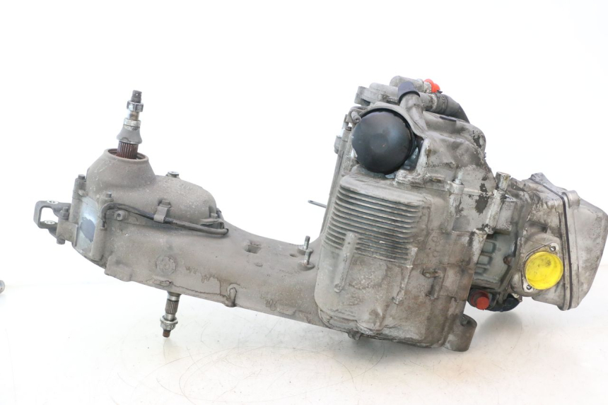 photo de MOTOR PIAGGIO MP3 500 (2016 - 2018) - Estado de la superficie y material