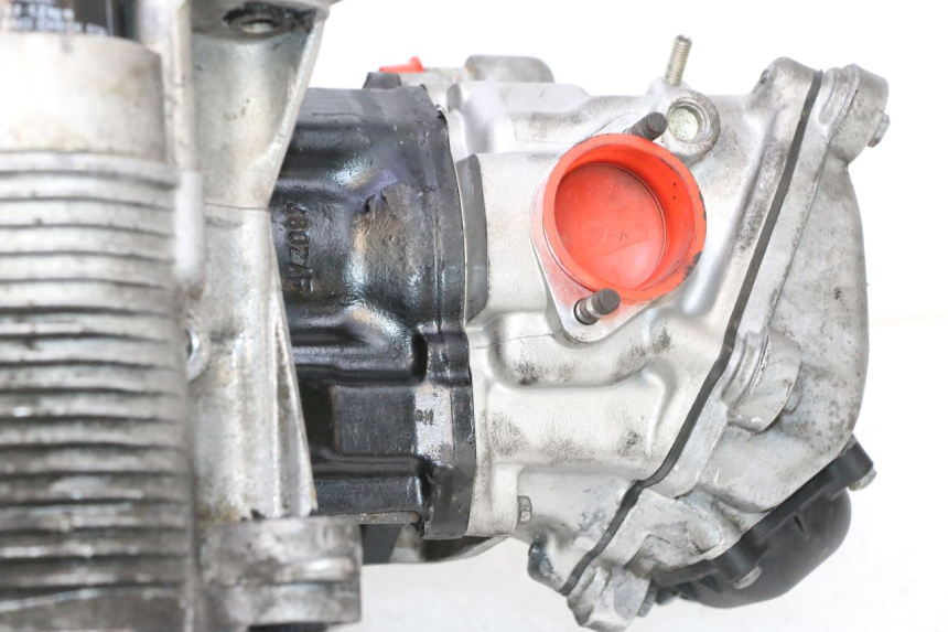 photo de MOTOR PIAGGIO MP3 125 (2006 - 2014) - Detalles de los puntos de fijación