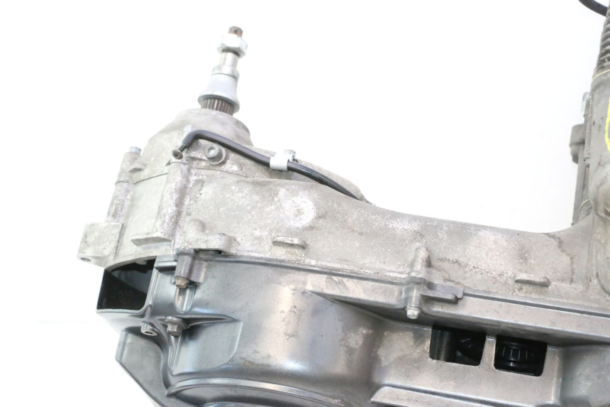 photo de MOTOR PIAGGIO MP3 500 (2011 - 2015) - Estado de la superficie y material