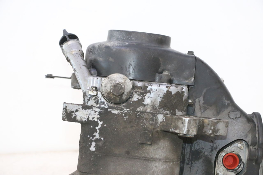photo de MOTOR KYMCO LIKE 4T 50 (2019 - 2025) - Detalles de los puntos de fijación