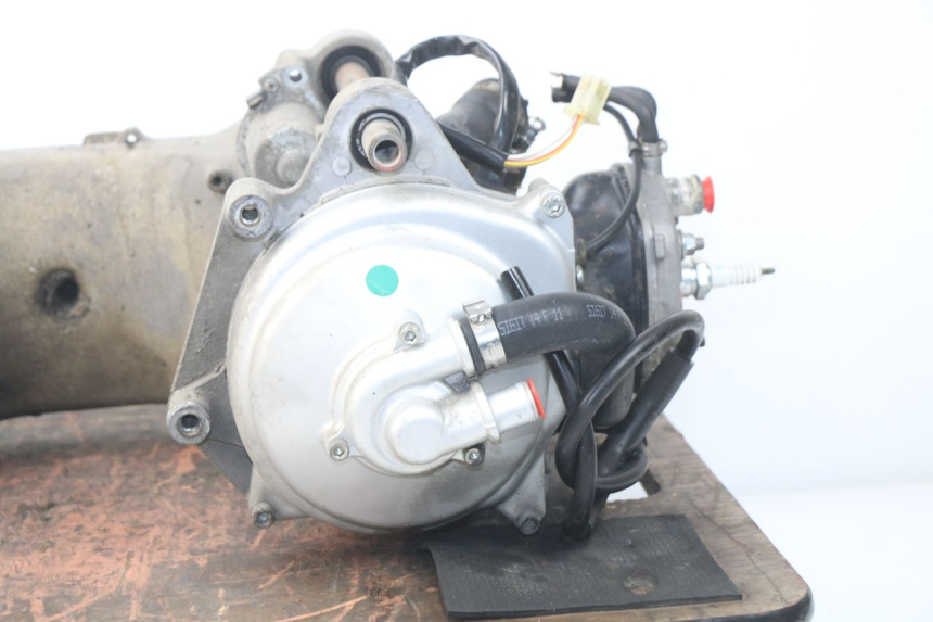 photo de MOTOR MBK NITRO 2T 50 (2013 - 2017) - Zoom sobre los componentes