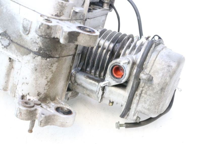 photo de MOTOR JM MOTORS OLDIES 4T 50 (2010 - 2020) - Otra perspectiva