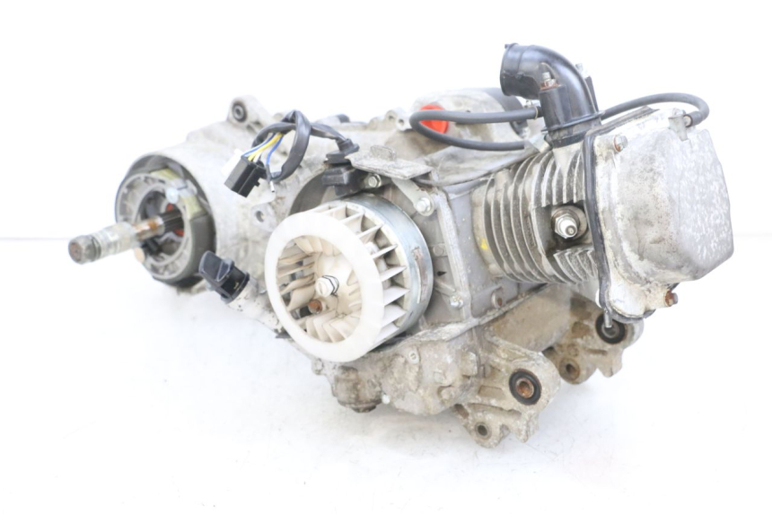 photo de MOTOR JM MOTORS OLDIES GT 4T 50 (2018 - 2025) - Primer plano de alta resolución