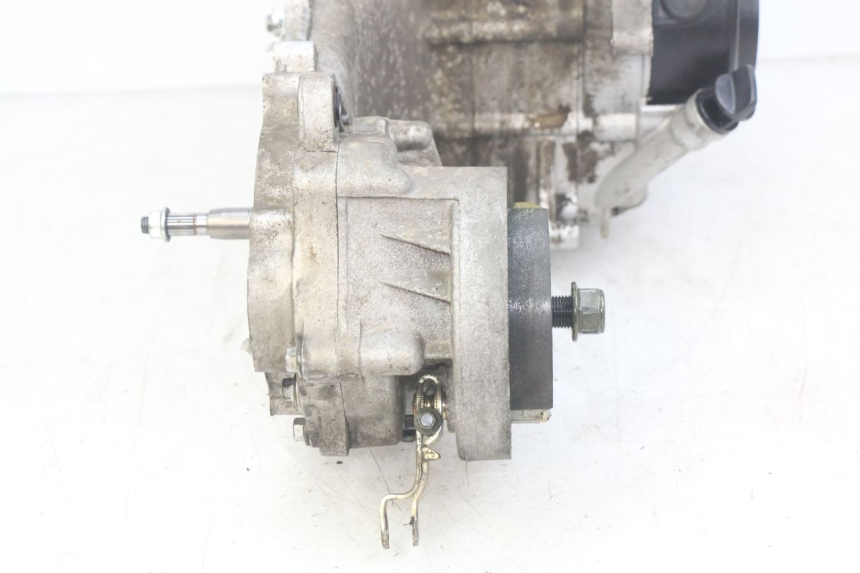 photo de MOTOR JM MOTORS OLDIES RS 4T 50 (2021 - 2024) - Otra perspectiva