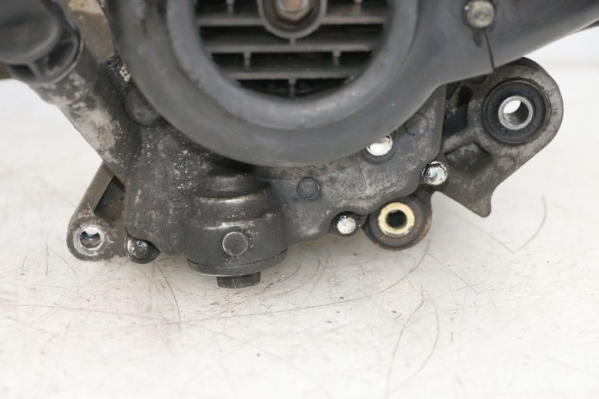 photo de MOTOR SYM ORBIT 2 4T 50 (2008 - 2017) - Zoom sobre los componentes