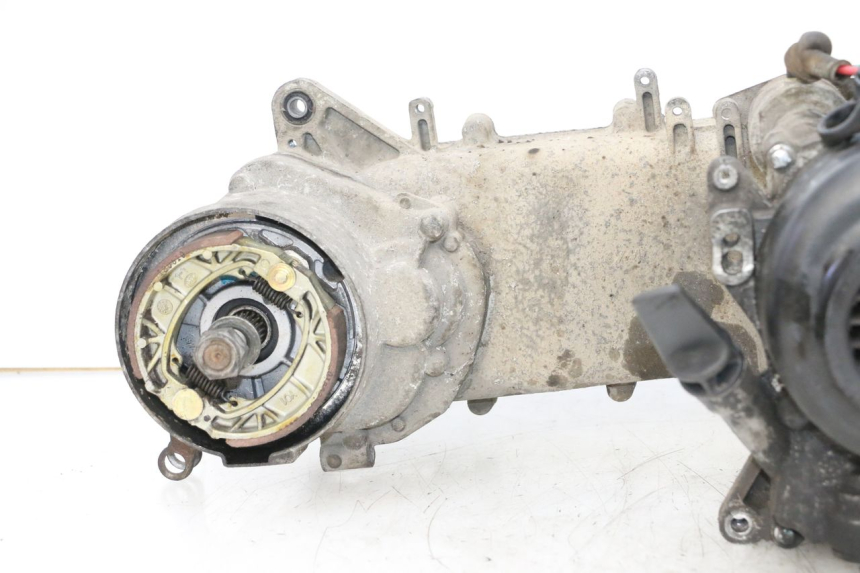 photo de MOTOR SYM ORBIT 2 4T 50 (2008 - 2017) - Primer plano de alta resolución