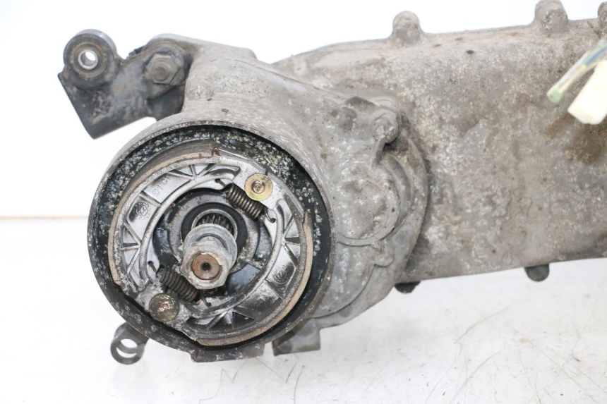 photo de MOTOR SYM ORBIT III 3 4T 50 (2018 - 2021) - Zoom sobre los componentes