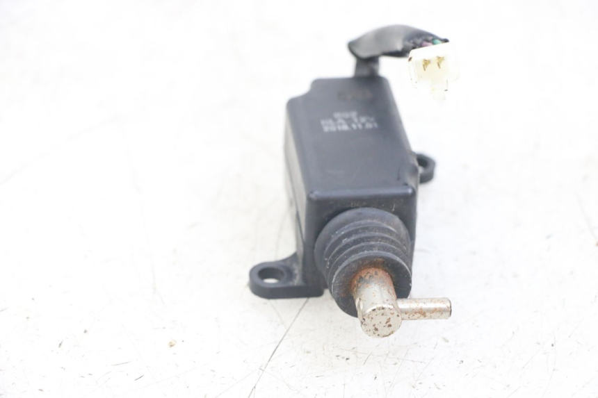 photo de MOTOR APERTURA BAÚL SYM FIDDLE 3 III 125 (2014 - 2020) - Zoom estado de uso