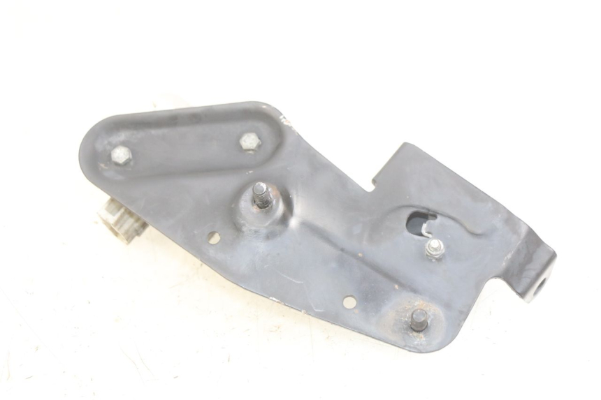 photo de MOTOR APERTURA BAÚL GILERA GP 800 (2007 - 2013) - Detalle de la pieza