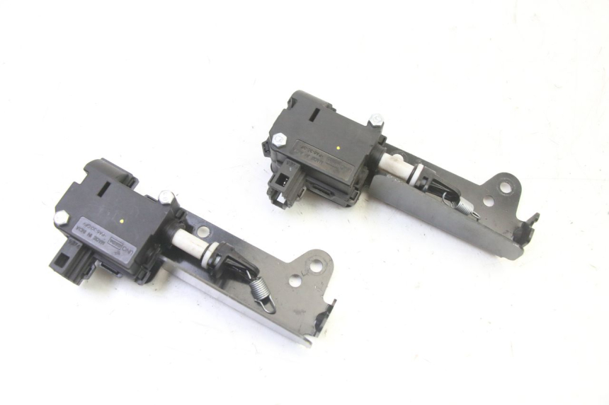 photo de CIERRE ASIENTO MOTOR PIAGGIO MP3 HPE 310 (2024 - 2025) - Otra perspectiva